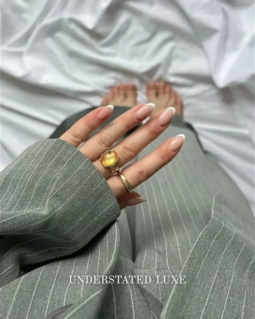 Fall Nail Designs For Office: 24 Elegant Work-Ready Manicure Ideas