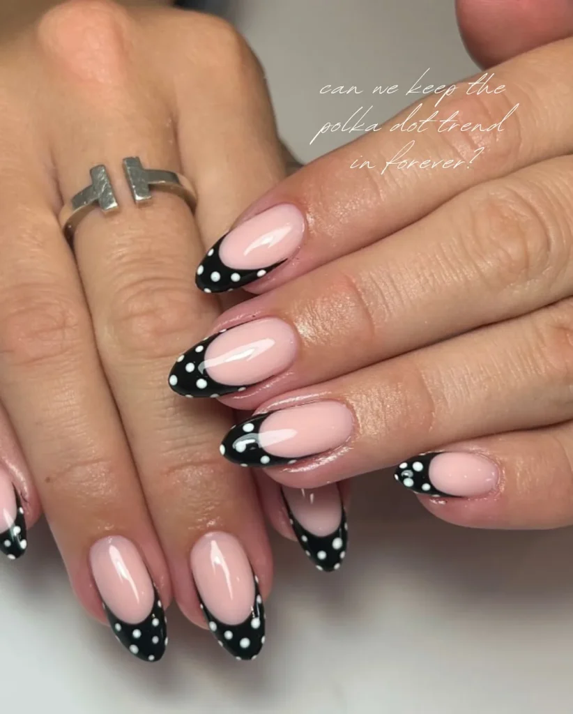 Fall Short Almond Nails: 26 Chic Ideas You'll Want to Copy This Autumn