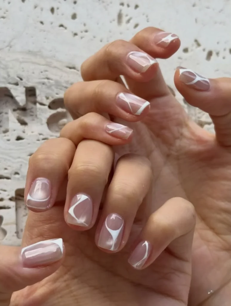 Fall Wedding Nails: 26 Elegant Ideas for Brides, Bridesmaids & Guests